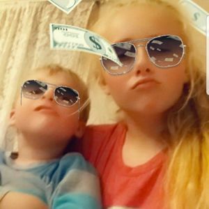 Meet your Posher, Amy